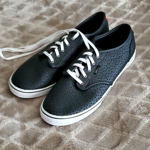 New Black Vans women's 9.5